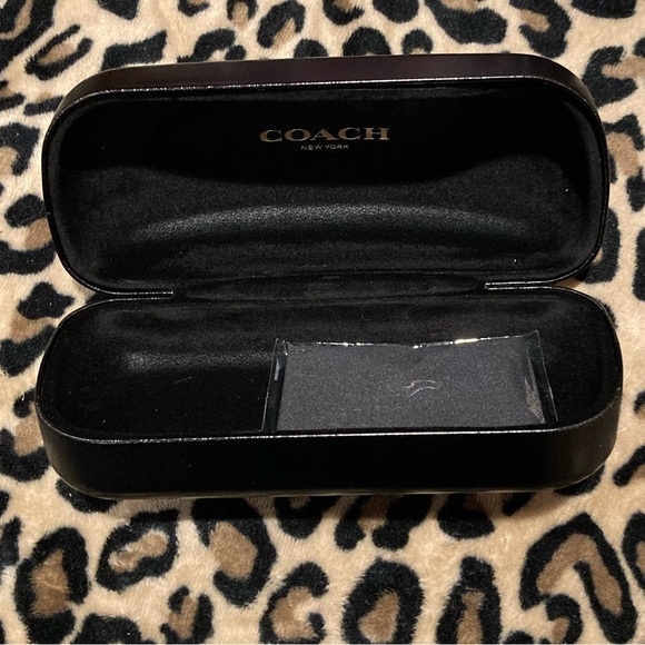 Jumbo Coach Black Leather Eye Glasses/Sunglasses Case w/Cleaning Cloth- NWOT - Picture 5 of 6